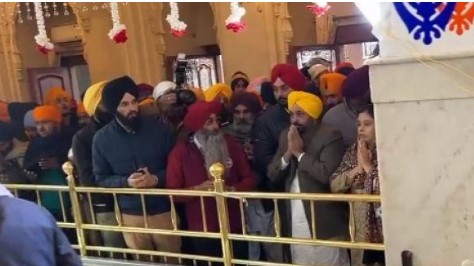 ਮੁੱਖ ਮੰਤਰੀ ਭਗਵੰਤ ਮਾਨ ਪਤਨੀ ਸਮੇਤ ਗੁਰਦੁਆਰਾ ਸ੍ਰੀ ਫਤਿਹਗੜ੍ਹ ਸਾਹਿਬ ਜੀ ਵਿਖੇ ਹੋਏ ਨਤਮਸਤਕ